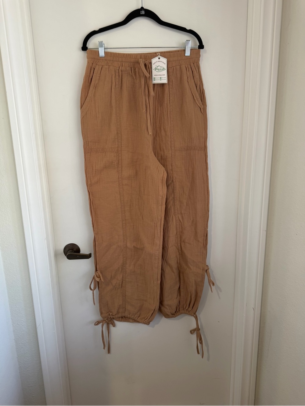 Very J Women's Wide Leg Drawstring Pants in Tan-NWT